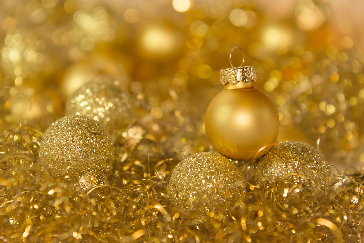 christmas balls christmas 6837253