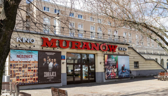 Niezależne kino Muranów w Warszawie - miejsce festiwalowych spotkań i przeglądów niszowych filmów