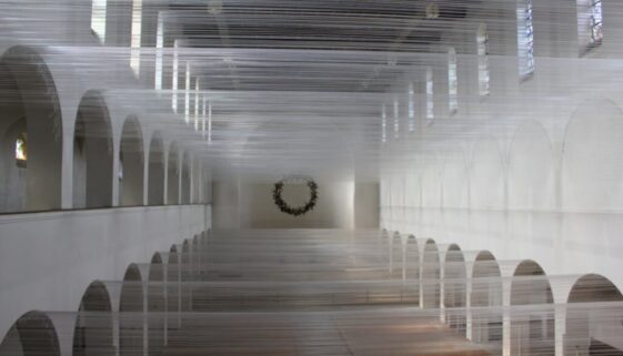 Co to jest instalacja artystyczna i jak ją zinterpretować?