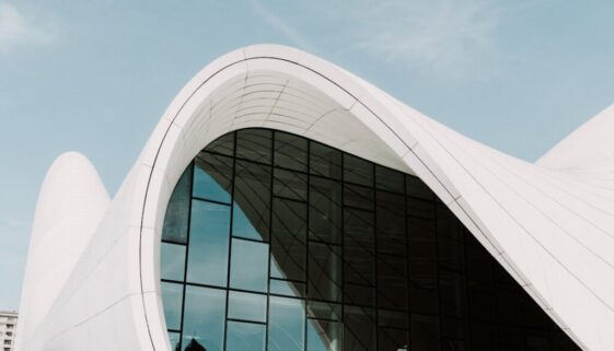 Przejawy globalizacji w kulturze - jak zjawisko wpływa na tradycje?